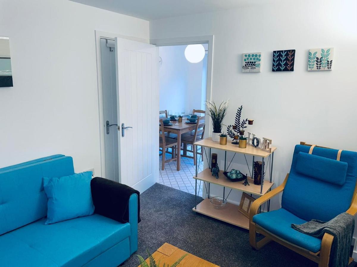 Cosy Family Home - Coventry City Centre - Entire House Buitenkant foto